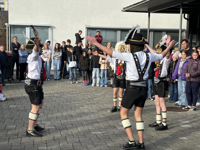 Unsinniger Donnerstag 08.02.2024