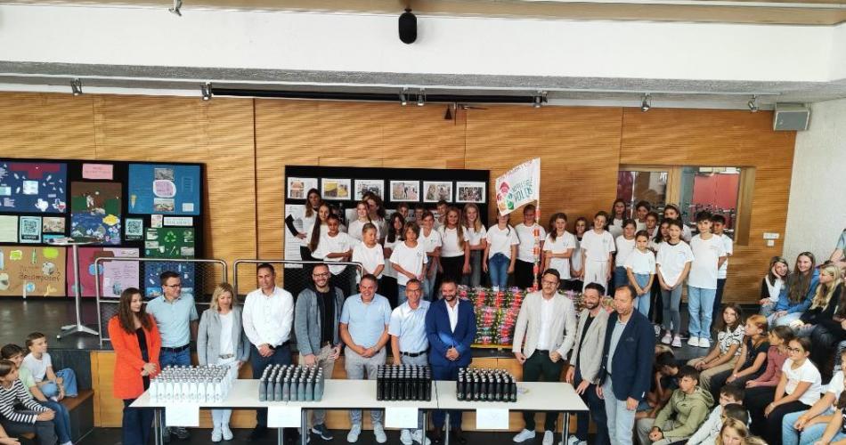 Übergabe der Trinkflaschen 11-09-2024